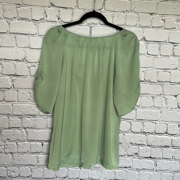Women’s XL Green Flowy Button Up Top Rouched Sleeves Milano - Picture 4 of 6